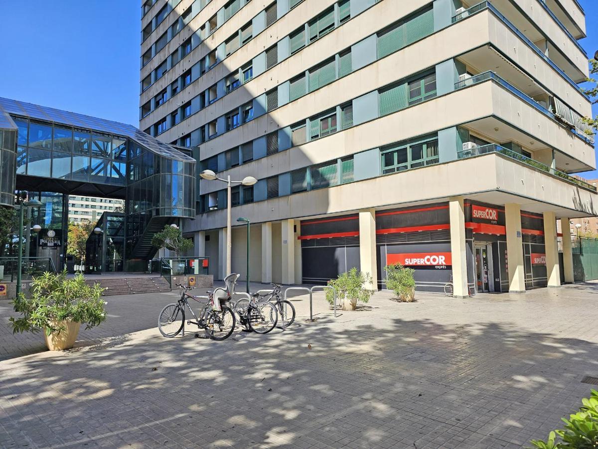 Apartamentos Las Ciencias R Valencia Luaran gambar